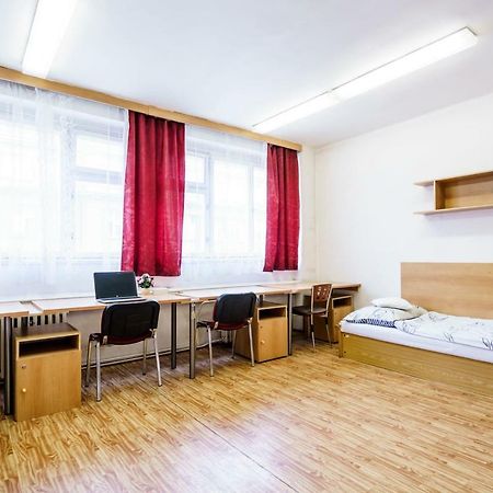 Hostel Sinkule Прага Экстерьер фото